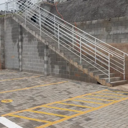 Corrimão e Escadas - projeto 18 da A&M Calhas, Rufos e Estruturas Metálicas